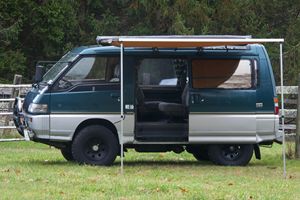 Magnifique Mitsubishi Delica Star Wagon Exceed 4WD de 1993 - Product Image 5
