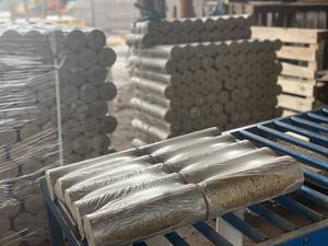 Vente en gros de briquettes de bois de chêne, frêne, pin, bouleau à vendre-Economie d'énergie Chauffage & Cuisson Carburant Stockage facile Prix bon marché de l'Allemagne - Product Image 6