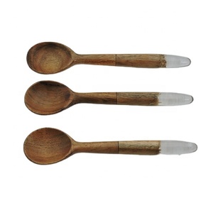Nouveau Design mignon fait à la main en bois d'acacia naturel et résine ensemble de cuillère à manger de bonne qualité article artisanal petite cuillère - Product Image 5