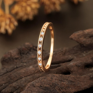 แหวนมอสซาไนต์แบบซ้อนได้ ดีไซน์ไม่ซ้ำใคร ทำจากสแตนเลสสตีล ชุบทอง 18K พร้อมลายมิลเกรน เข้ากับทุกโอกาส - Product Image 4