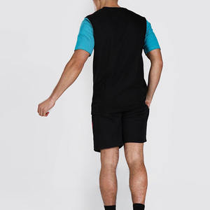 Conjunto de Camiseta y Pantalones Cortos para Hombre, Transpirable, Elástico, Ligero y Cómodo para Entrenamiento en el Gimnasio, Actividades al Aire Libre y Viajes - Product Image 2