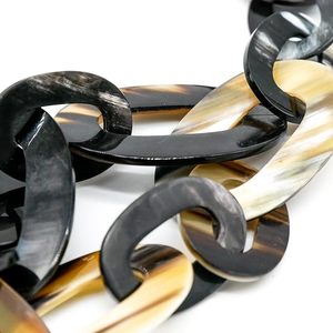 Pendentif et collier en corne de vache à la mode Taille personnalisée pour les filles Collier en corne Pendentif en corne fait à la main au meilleur prix par HF CRAFTS - Product Image 4