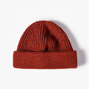 Bonnets avec logo personnalisé Bonnets pour jeunes pour hommes Bonnets d'hiver personnalisés vente en gros - Product Image 5