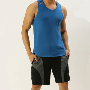 Pantalones cortos de algodón y poliéster personalizados con entrepierna de 5 pulgadas para hombre al por mayor, pantalones de chándal de moda transpirables con bolsillos, pantalones cortos por sublimación - Product Image 3