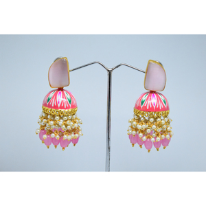 Meenakari Partywear ลูกปัดยาวทองเหลือง,Mattefinishing Jhumki สีทองแบบดั้งเดิมพร้อมต่างหูหมุดหินสำหรับเด็กหญิงและสตรี - Product Image 1