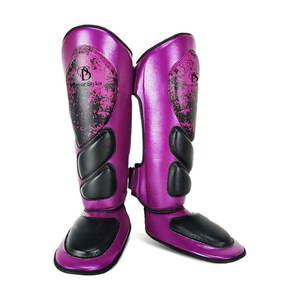 Protège-tibias en cuir de vachette véritable élégant Protège-tibias de boxe unisexe de protection professionnelle par PLAYER STYLES - Product Image 1