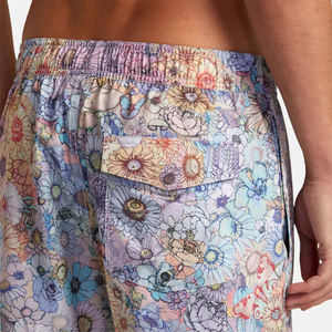 Short de bain extensible pour homme-Short de bain confortable et à séchage rapide, parfait pour le surf, les activités de plage et les vêtements décontractés - Product Image 5