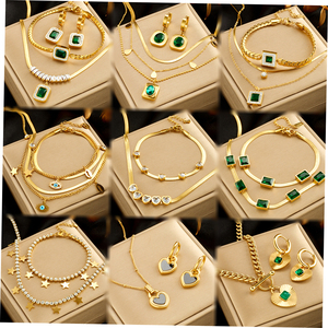 Nouvel ensemble de bijoux pour femmes, acier inoxydable imperméable, plaqué or 18 carats, zircon, pendentif cœur, collier, boucles d'oreilles, bracelet - Product Image 2