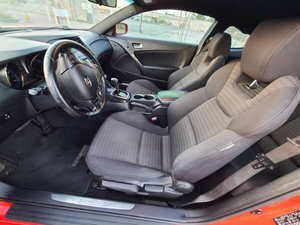 Hyundai Genesis 2013 Usado, Volante a la Izquierda - Product Image 4