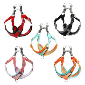 Conjunto de Correa y Arnés Reflectante con Estampado Animal de Poliéster/Nylon para Perros - Correa y Arnés Ajustables y Duraderos para Mascotas - Product Image 4