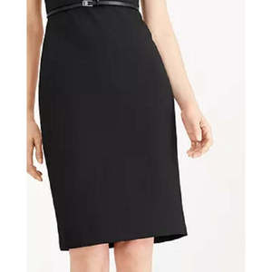 คาลวิน ไคลน์ชุดเดรสผ้าถักสีดำแบบมีระบายไหล่สำหรับผู้หญิง สวมใส่สบาย ไซส์ 2 Petite - Product Image 3