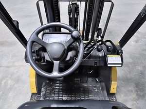 Chariot élévateur utilisé 2017 CATERPILLAR GP25N chariot élévateur utilisé Forkllft pour la livraison rapide dans le monde entier chariot élévateur de manutention - Product Image 2