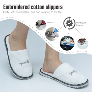 OEM corallo pile riutilizzabili <span class=keywords><strong>pantofole</strong></span> Hotel <span class=keywords><strong>pantofole</strong></span> <span class=keywords><strong>da</strong></span> matrimonio per la camera degli ospiti <span class=keywords><strong>pantofole</strong></span> Hotel usa e getta - Product Image 1