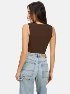 เสื้อกล้ามคอสี่เหลี่ยมของผู้หญิง-เสื้อครอปแขนกุดซับในสองชั้นผ้าแอร์ทัช - Product Image 3