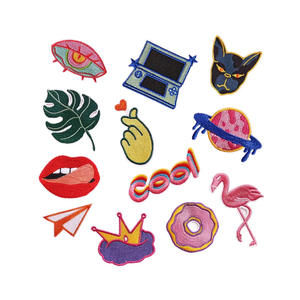 Parches bordados con diseño de calavera personalizados mejor calificados Parches para coser de hierro bordado de alta calidad para ropa - Product Image 6