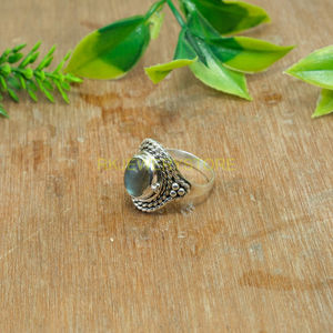 Bague en labradorite bleue naturelle, argent sterling 925, design unique fait à la main, bague avec une grande pierre, bague statement, cadeau - Product Image 4