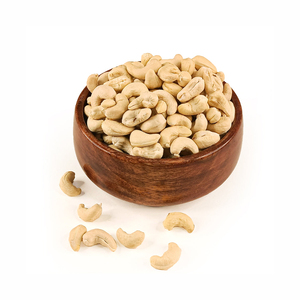 <b>Cashew</b> <b>Nuts</b> WW320 for Sale at Wholesale Prices Perfect for Food Processors and Exporters - Product Image 2