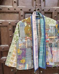 เสื้อแจ็คเก็ตคันธาแบบกลับด้านได้ สไตล์วินเทจ ทำด้วยมือจากผ้าฝ้ายอินเดีย ระบายอากาศได้ดี ลายปักพิมพ์  ผ้าออร์แกนิค สำหรับผู้ใหญ่ ไซส์ควีนและทวิน - Product Image 3