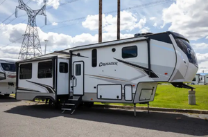 2025 2024 2026 P-r-i-m-e T-i-m-e Crusader 335R-L-P Autocaravanas y Remolques de Viaje - Product Image 2