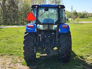 2024 Hollan PowerStar série 75 tracteur FPT moteur avec composants de base pompe roulement de boîte de vitesses - Product Image 6