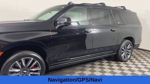 รถ Cadillac Escalade ESV Sport Platinum 4x4 Sport Platinum 4dr SUV ปี 2022 สภาพดี รถมือสองขาย - Product Image 5