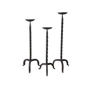 Vente en gros de chandeliers en métal noir simples et modernes, centre de table conique, décoration de mariage, bar, fête, chandeliers en laiton, bougeoirs - Product Image 1