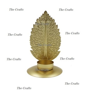 Porte-bougie en métal doré poli avec différents designs pour hôtel, restaurant, usage décoratif - Product Image 3