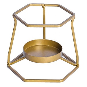 Bougeoir à bougie chauffe-plat doré brillant haut de gamme Conception de fil métallique durable pour la décoration d'événements de maison et de mariage - Product Image 1
