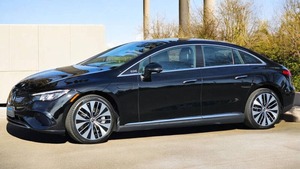 Mercedes-Benz EQE 350+ 2023 de conception standard - Product Image 2