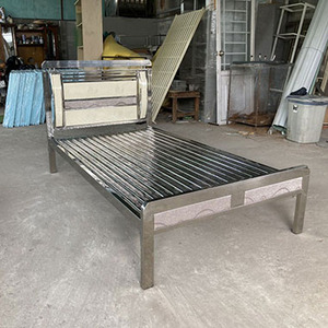 Cadre de lit simple et double en acier inoxydable, réglable, style industriel moderne, avec rangement, durable, pour la maison, l'hôtel et l'école - Product Image 1