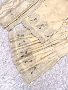 Salwar Kameez 3 pièces en tissu de soie Vichitra de très haute qualité, sans manches, avec motifs brodés, de SHREE INDIAN EXPORTS - Product Image 6