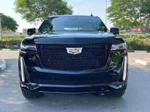 Cadillac Escalade 2024 d'occasion propre - Product Image 2