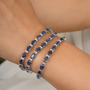 กำไลแต่งงานสามชั้นทองคำขาวแท้ 14k ประดับไพลินสีน้ำเงินธรรมชาติและเพชร ดีไซน์คลาสสิกและหรูหรา หินประจำเดือนกันยายน - Product Image 4