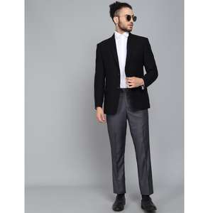 Blazer Formal de Lana Negra de Excelente Calidad para Fiestas Nocturnas, Reuniones Formales y Eventos Corporativos a Precio de Mayoreo - Product Image 1