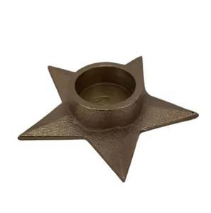 Vente en gros de bougeoirs décoratifs pour la maison en aluminium bougeoirs de style moderne avec finition en laiton personnalisés - Product Image 3