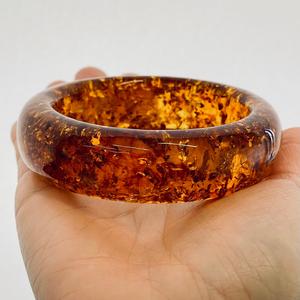 Bracelet en ambre naturel, ambre cognac; Bracelet en ambre doré, forme ronde, lisse et poli, naturel - Product Image 4