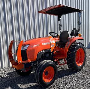 La mejor calidad para Kubota L2501 Wheel Tractor M704K 4WD Tractores agrícolas a la venta Raro para el modelo Kubota - Product Image 1