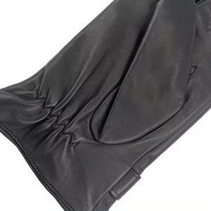 Gants de conduite en cuir imprimés avec logo professionnel du fabricant Meilleur tarif avec logo personnalisé pour la conduite de voitures et de motos - Product Image 4