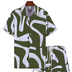 Conjunto de Playa Ligero para Hombre, Estilo Coreano, Conjunto de Verano con Camisa Texturizada y Pantalones Cortos - Product Image 1