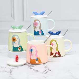 Taza de Cerámica con Diseño de Niña de Dibujos Animados, Capacidad de 360 ml, Apta para Lavavajillas y Microondas, con Tapa y Cuchara, para Regalos Empresariales o Uso Personal - Product Image 1
