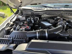 Camionnette F-350 SD XLT 4X4 Crew Cab 8 pieds à plateau plat, modèle 2020 d'occasion, en parfait état, livraison à domicile dans le monde entier - Product Image 5