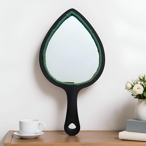 Miroir à main en bois en forme de larme avec cadre et design en corde, miroir de courtoisie en bois adorable et durable pour le maquillage - Product Image 1