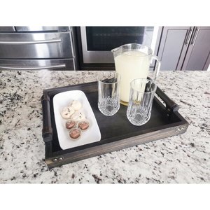 Ensemble de plateaux de service en bois massif fabriqués à la main pour table de cuisine Plateaux à collations en bois naturel à usage décoratif - Product Image 1