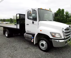 Camion plateau d'occasion Hino 268A Kargo King 2017, haute performance, RHD/LHD, prêt à l'exportation - Product Image 1