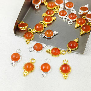 Natural cornalina Vintage compromiso cristiano chapado en oro latón redondo bisel ajuste encantos joyería al por mayor - Product Image 5