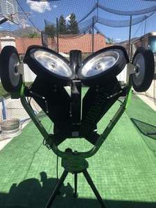 Proveedor Mayorista Legítimo de la Máquina de Lanzamiento de Béisbol Spinball 3Wheel XL de la Mejor Calidad - Product Image 3