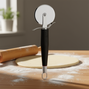 Cortador de Pastelería de Precisión IGINIO MASSARI 3516 con Rueda Suave para Repostería de Ghidini Cipriano - Product Image 3