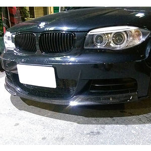 Nuevo Alerón Delantero de Fibra de Carbono Estilo V, Aditamento con Tornillos para Actualización/Modificación para 2008-2013 para E82 E88 Serie 1 Paquete M-Sport - Product Image 3