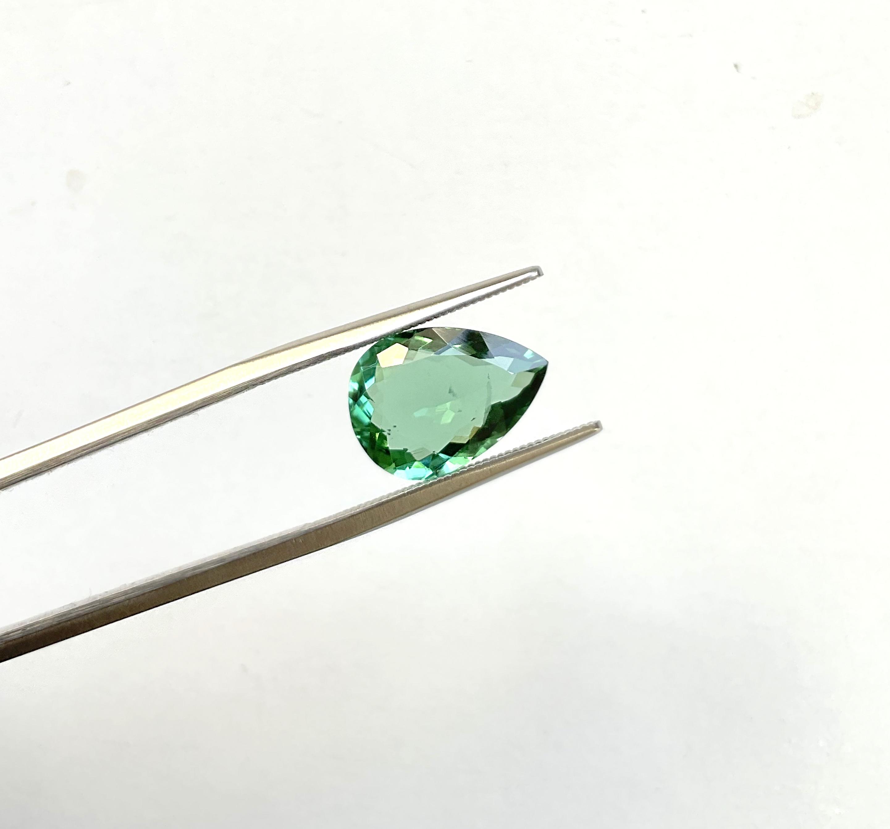 สีเขียว