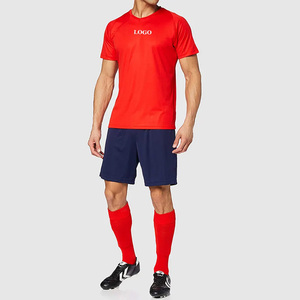 Ensemble d'uniformes de football pour hommes – Maillot de football à manches courtes 100 % polyester, haute qualité, prix de gros - Product Image 2